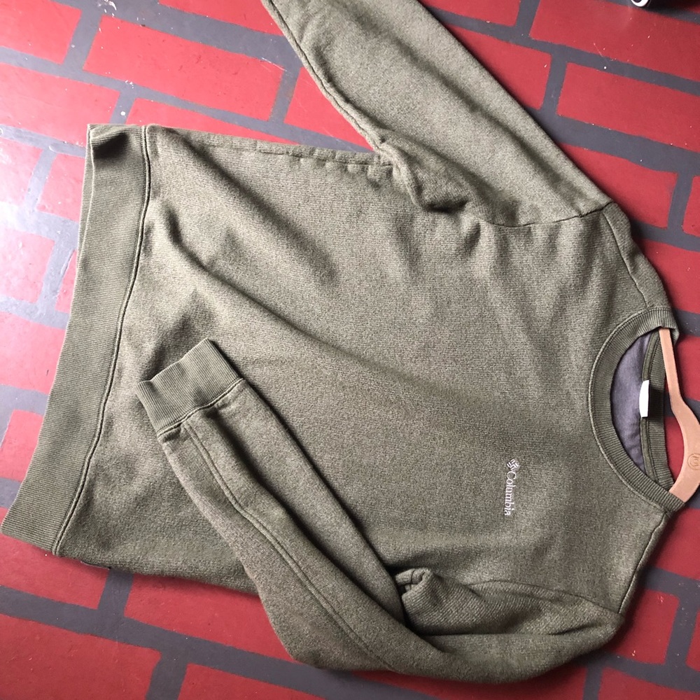Columbia sweatshirt size medium